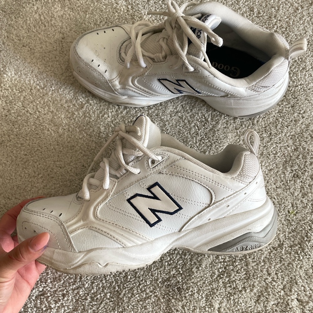 New Balance white & black Sneakers